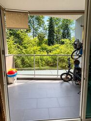 1 Canberra (D27), Condominium #637837311